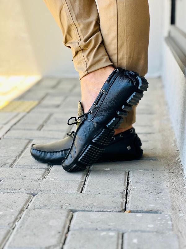 Mocassim drive com cadarço